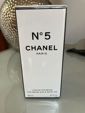 Chanel number 5 Beige Gold Body Oil